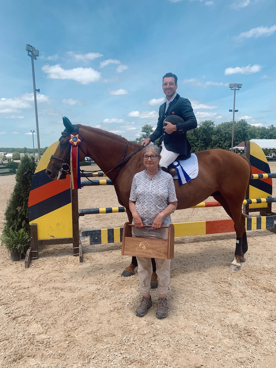 C368A767-8595-4E09-A454-8E62A2B5F200